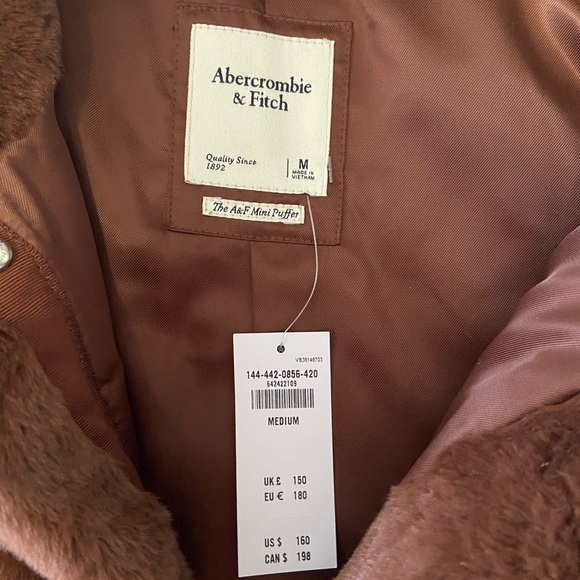 Abercrombie Puffer - Picture 2 of 2